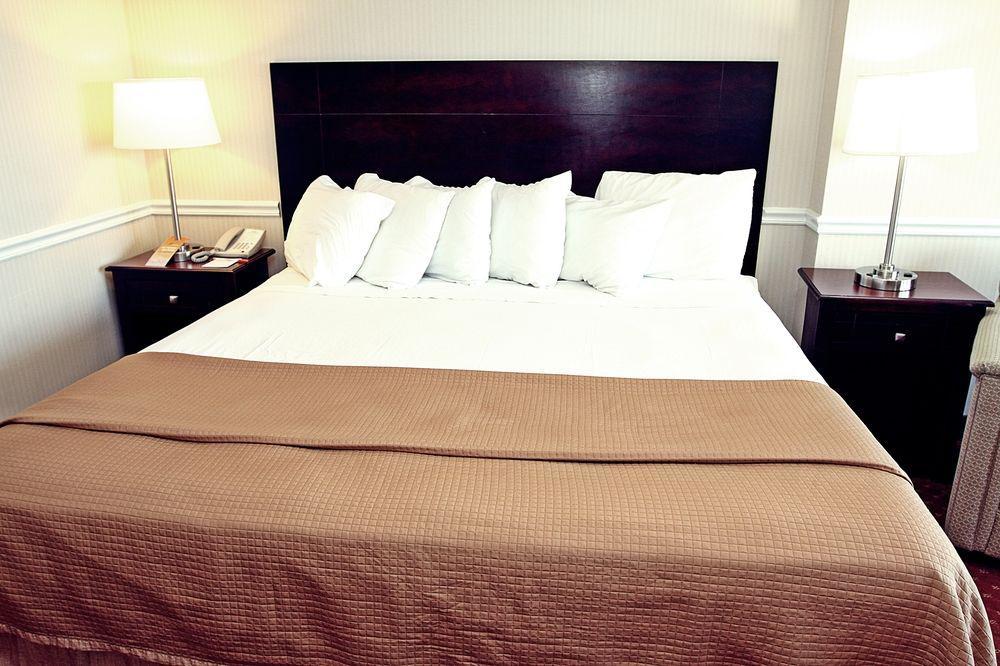 Howard Johnson By Wyndham Ocean Oceanfront Ocean Stadt